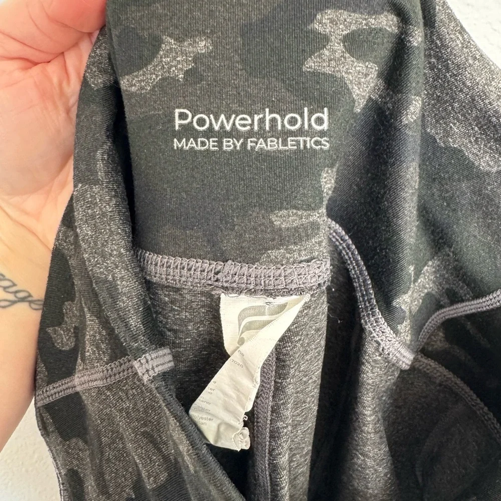 Fabletics Black Camouflage Leggings With Mesh Detail + Pockets: Size XS